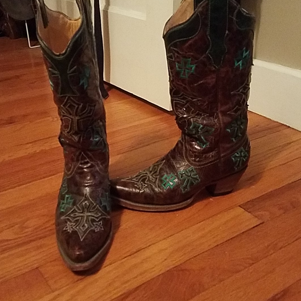 Like new cowboy boots